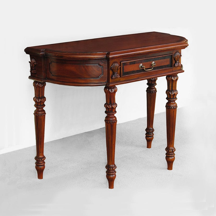 Colonial accent table FL