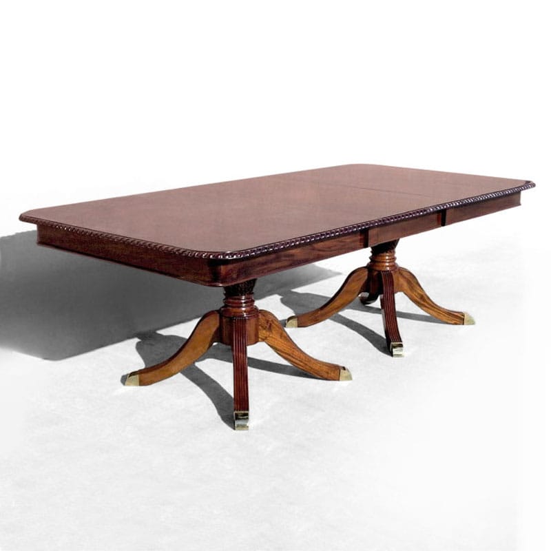 Extending dining table