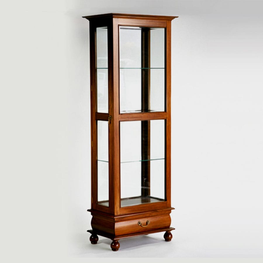 William & Mary vitrine