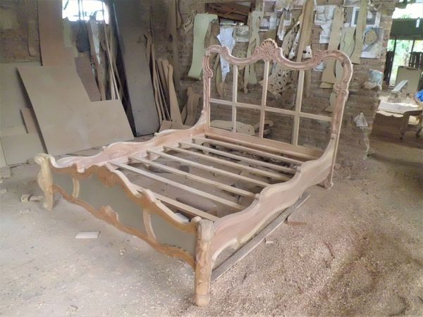 French classic bed